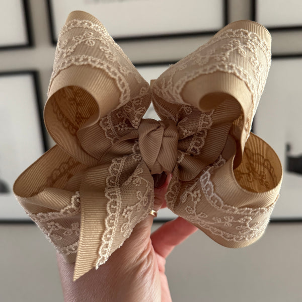PREORDER FOR MID NOVEMBER Oatmeal Lace Layered Bow